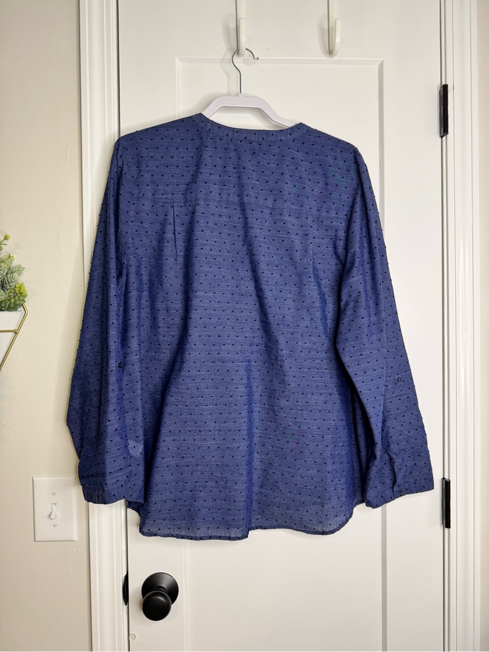 Isaac Mizrahi Navy Tunic Top - Picture 6 of 6